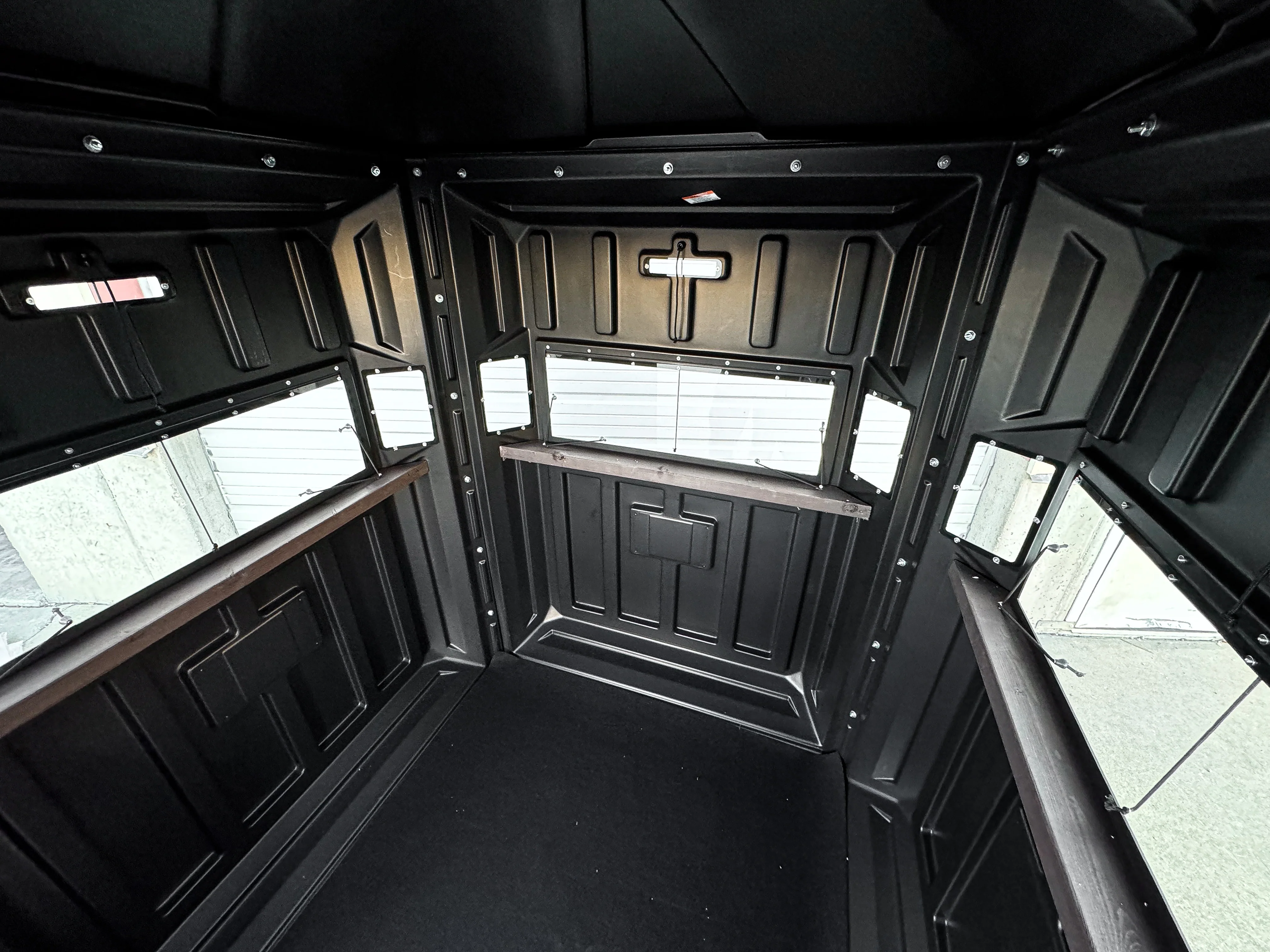 Advantage Hunting - Whitetail Blind and 10' Galvanized Tower - Image 10