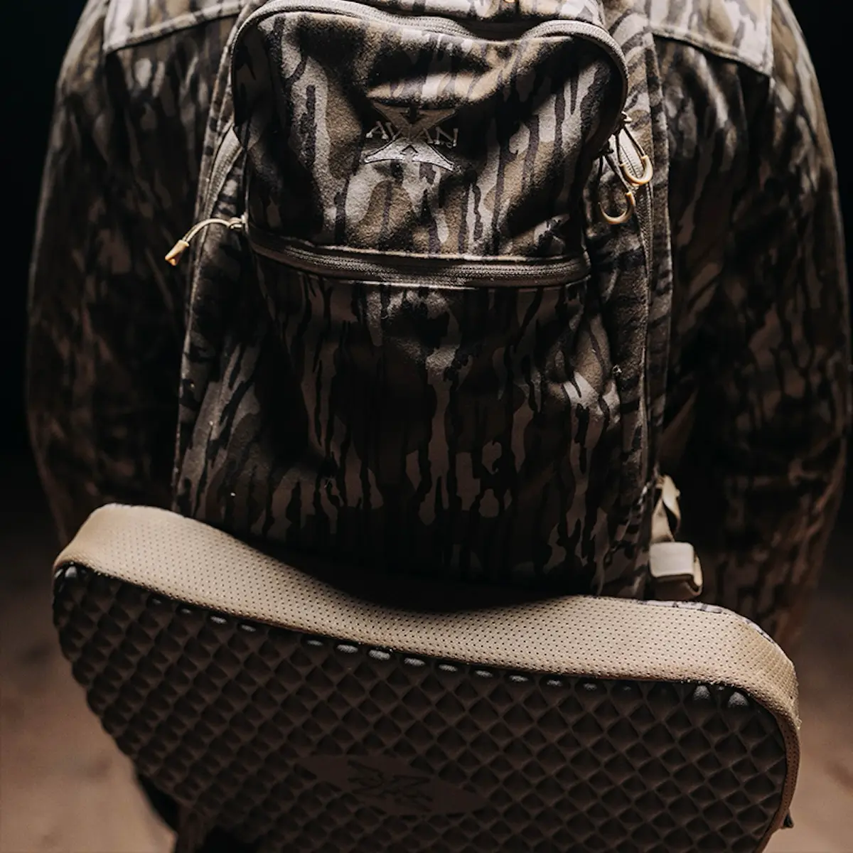 Avian-X Ridge Runner Lightweight Turkey Vest - Mossy Oak Bottomland - Image 12