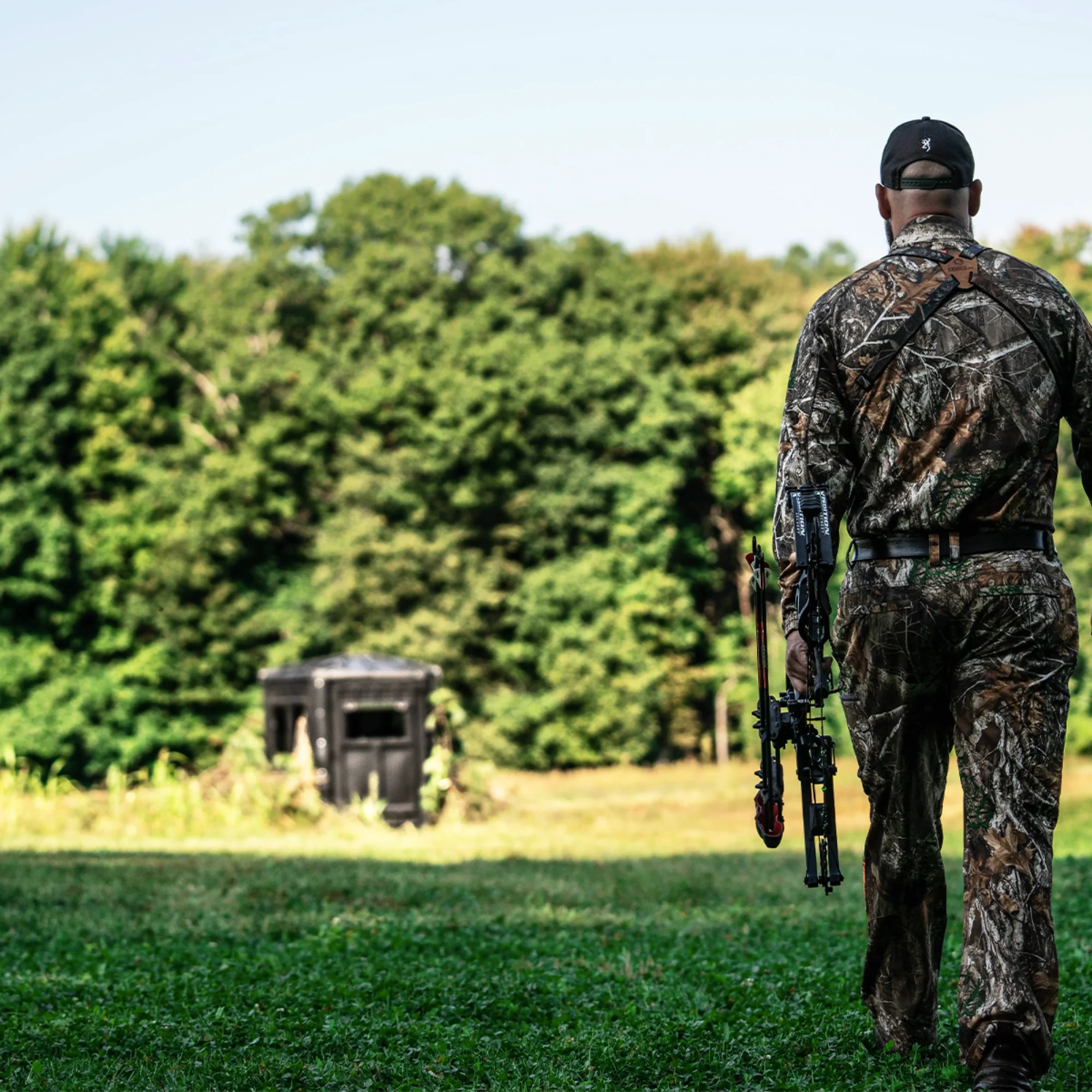 Booner 5-Panel 6' Wide Hunting Blind - Vertical Windows - Image 15