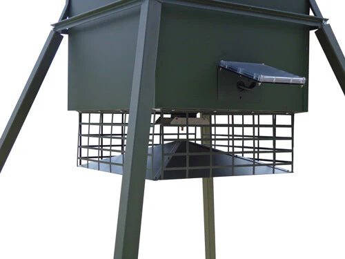 Texas Hunter 300 lb. Trophy Deer Feeder with 4 Foot Legs - Image 5